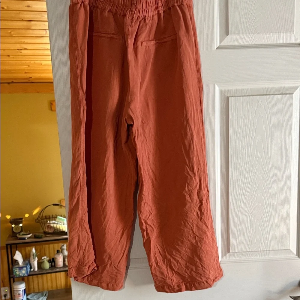 C&C California Rust Cropped Wide-Leg Pants - Picture 2 of 3